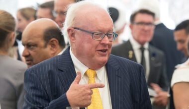 No honour in honouring such a dishonourable former member