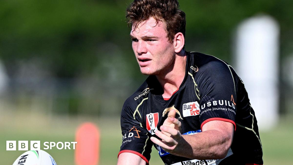 Ryan Jackson in a training session for Dolphins