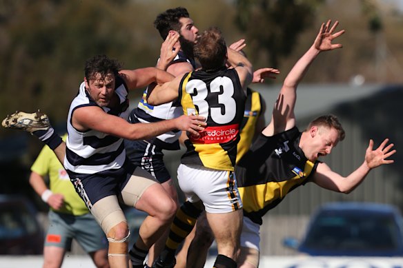 Merrivale and Allansford in action in the WDFNL. The two sides finished atop the ladder in 2025.