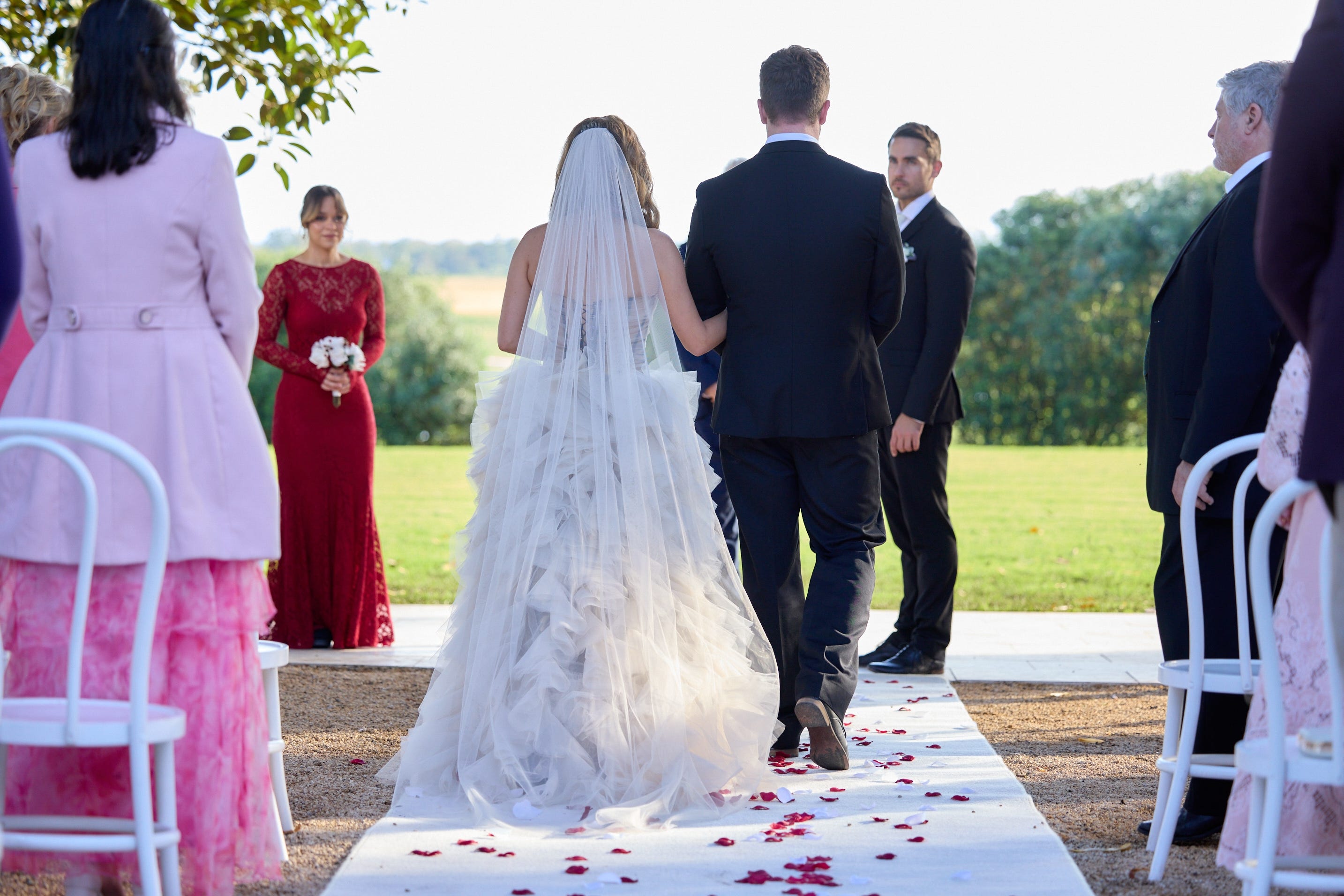 levi fowler walks eden fowler down the aisle to cash newman in home and away