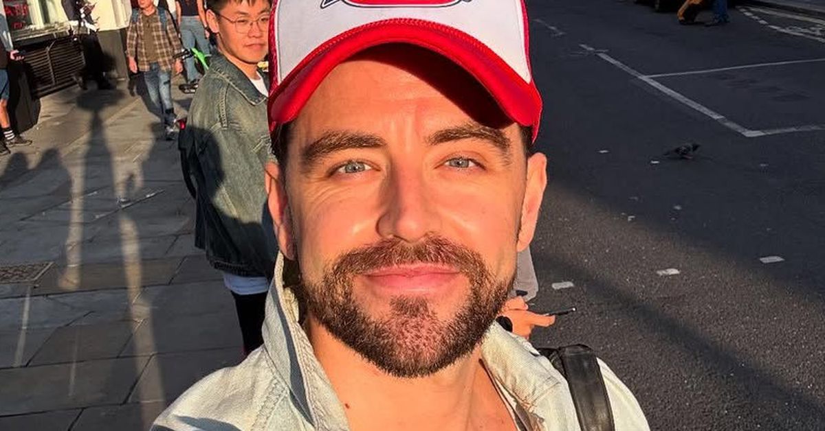 Actor Jarryd Nurden returns to stage after losing half his lung to rare form of lung cancer