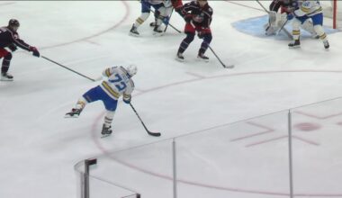 Faulk rings in opener | NHL.com