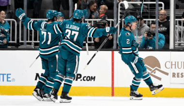 Smith scores winner late in 3rd period for Sharks against Jets