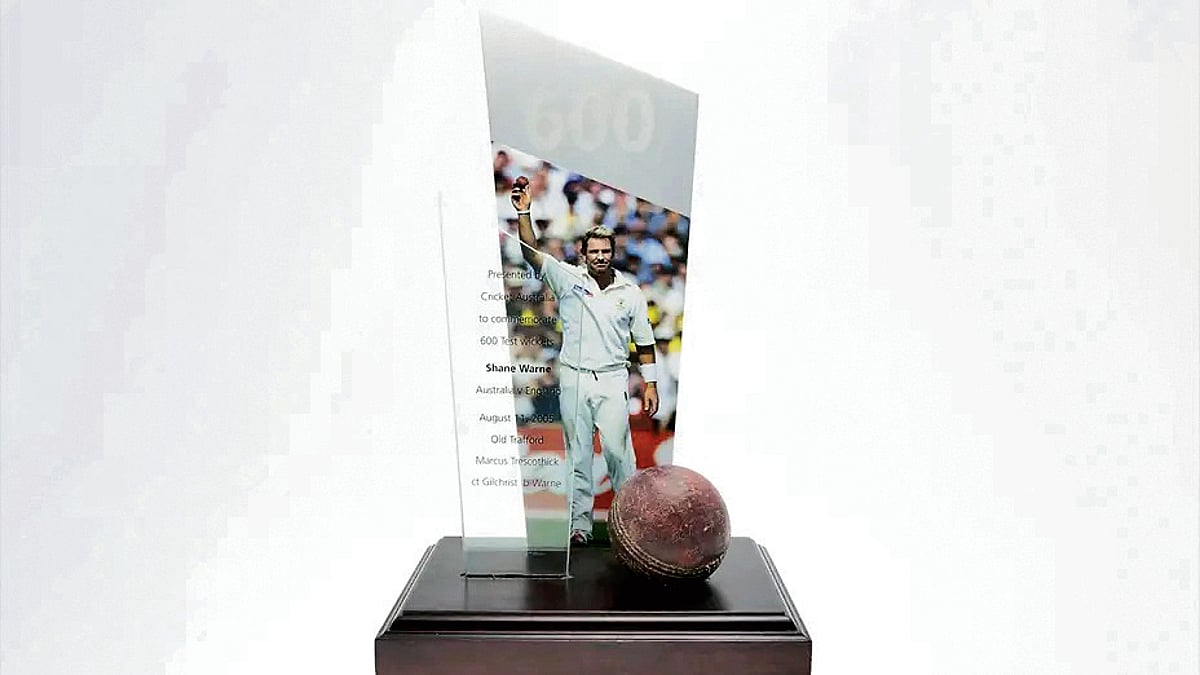 Melbourne Cricket Club opens exhibition dedicated to Shane Warne