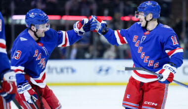 Rangers score 6, cruise past Predators for 1st home win of season