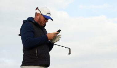 Stupid Golf Problems: I'm on my phone the whole round. Does the rest of the group hate me?