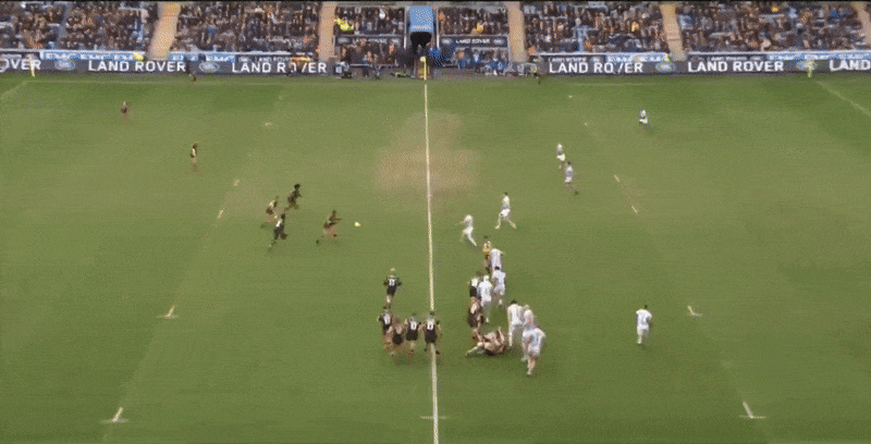 Wade scores a rugby try.