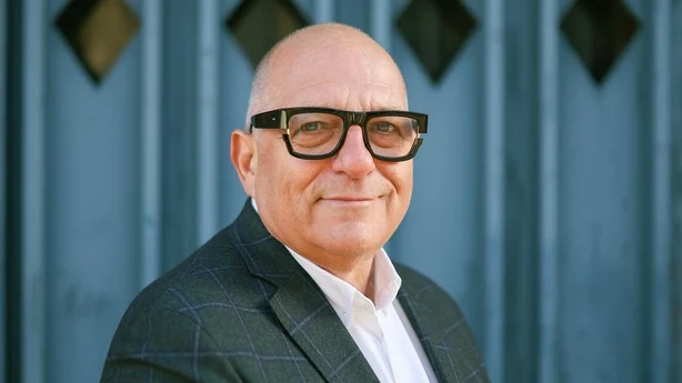 Promo shot of Hugh Wallace