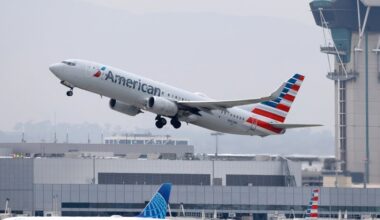 SpaceX Knocks American Airlines's Interest In Amazon Leo Over Starlink