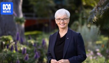 University of Melbourne vice-chancellor Emma Johnston dies from cancer complications, aged 52