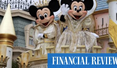 Sydney to Hobart yacht race feature by Tony Davis.