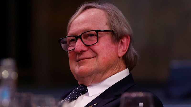 St Kilda Saints star Max King has knee surgery; Essendon Bombers chief executive Craig Vozzo to step down, Andrew McGrath replaces Zach Merrett as club captain