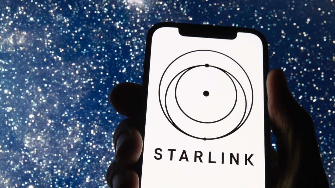 SpaceX Quietly Removes $40-Per-Month Starlink Plan in the US
