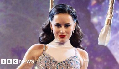 Amber Davies praised by teacher ahead of show's final