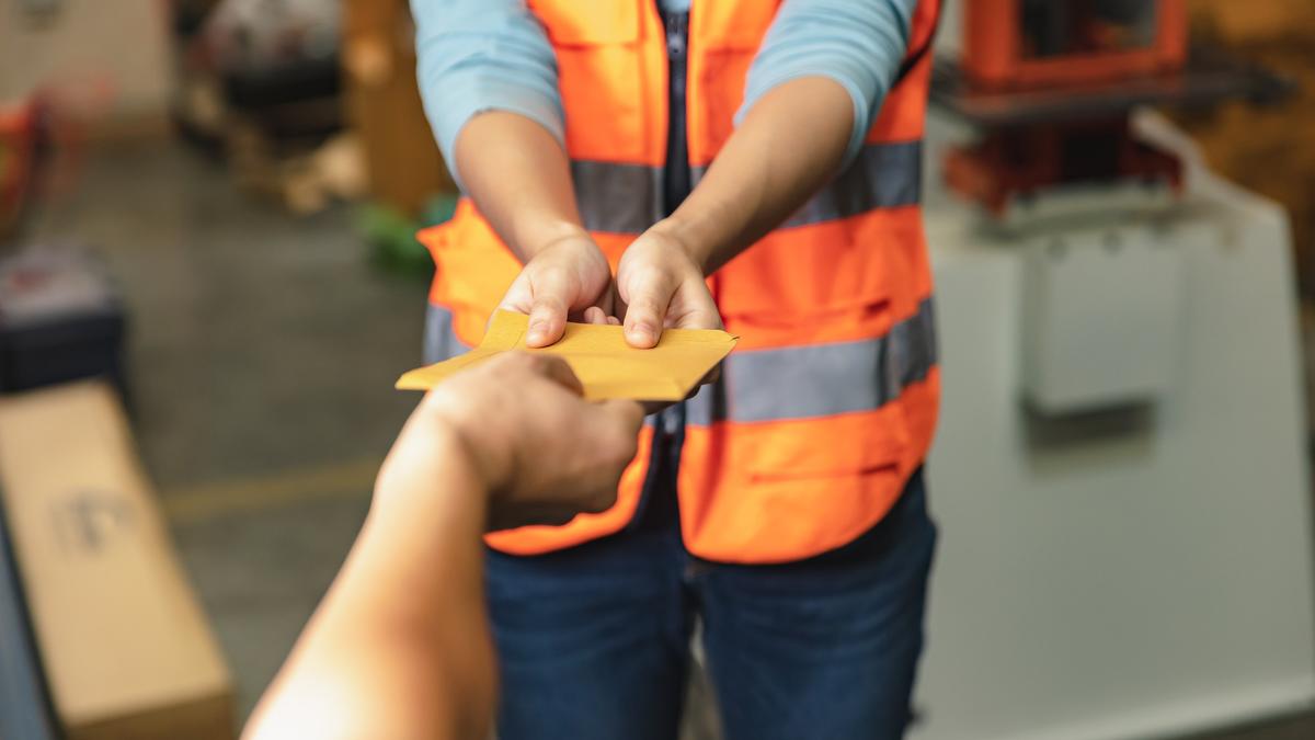 Generous Fibrebond boss Graham Walker hands out $358m in bonuses to 540 workers