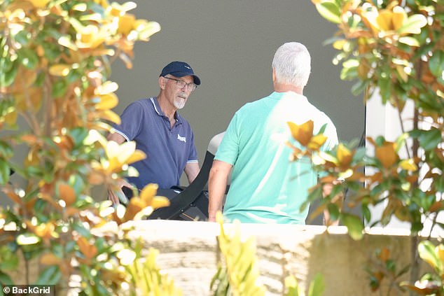 The speed at which Jules sold many of her household goods suggests that she is preparing for her new life without Lachie