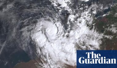 Tropical Cyclone Hayley bears down on Derby in WA as north Queensland communities face floods | Australia weather