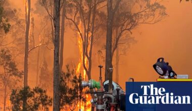 Firefighter dies in NSW as premier warns of ‘foreboding’ start to bushfire season | New South Wales