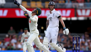 Carey lauded as 'best in the world' after wicketkeeping masterclass