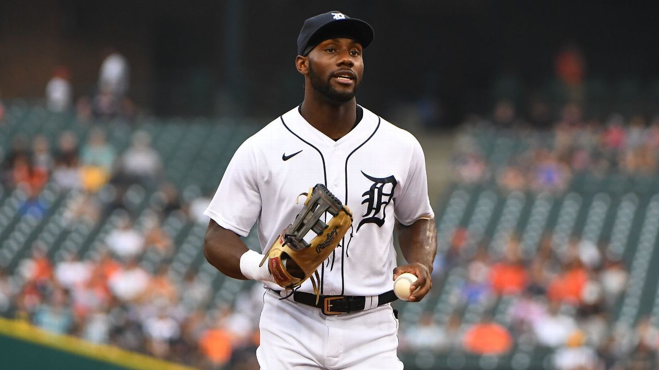 Brewers agree to 1-year contract with outfielder Akil Baddoo