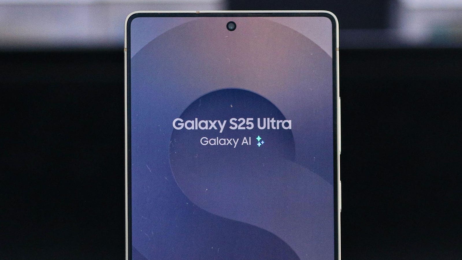 Samsung Surprises Millions Of Galaxy Users With Emergency Update