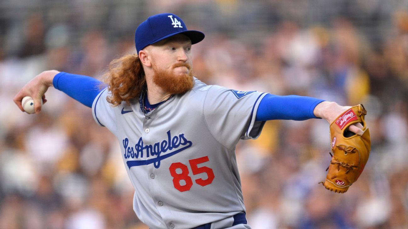 Sources: Cardinals agree to deal with RHP Dustin May