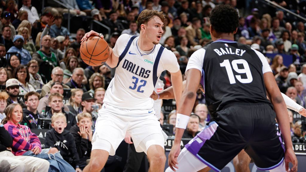 Mavericks' Cooper Flagg youngest in NBA history to score 40