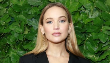 37 Actors Who Admit They Regret Their Most Famous Roles | Alec Guinness, Ben Affleck, burt reynolds, Channing Tatum, Christopher Plummer, Colin Farrell, Eddie Redmayne, EG, evergreen, George Clooney, Halle Berry, Harrison Ford, Idris Elba, James Franco, Jessica Alba, Jim Carrey, Katherine Heigl, Kristen Stewart, Longform, Mark Wahlberg, Megan Fox, Michelle Pfeiffer, Molly Ringwald, Paul Newman, Ryan Reynolds, Sally Field, Sean Connery, Shia LaBeouf, Slideshow, Sylvester Stallone, Viola Davis | Celebrity News and Gossip | Entertainment, Photos and Videos | Just Jared