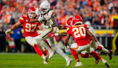 Broncos snap losing streak in Arrowhead with gritty win
