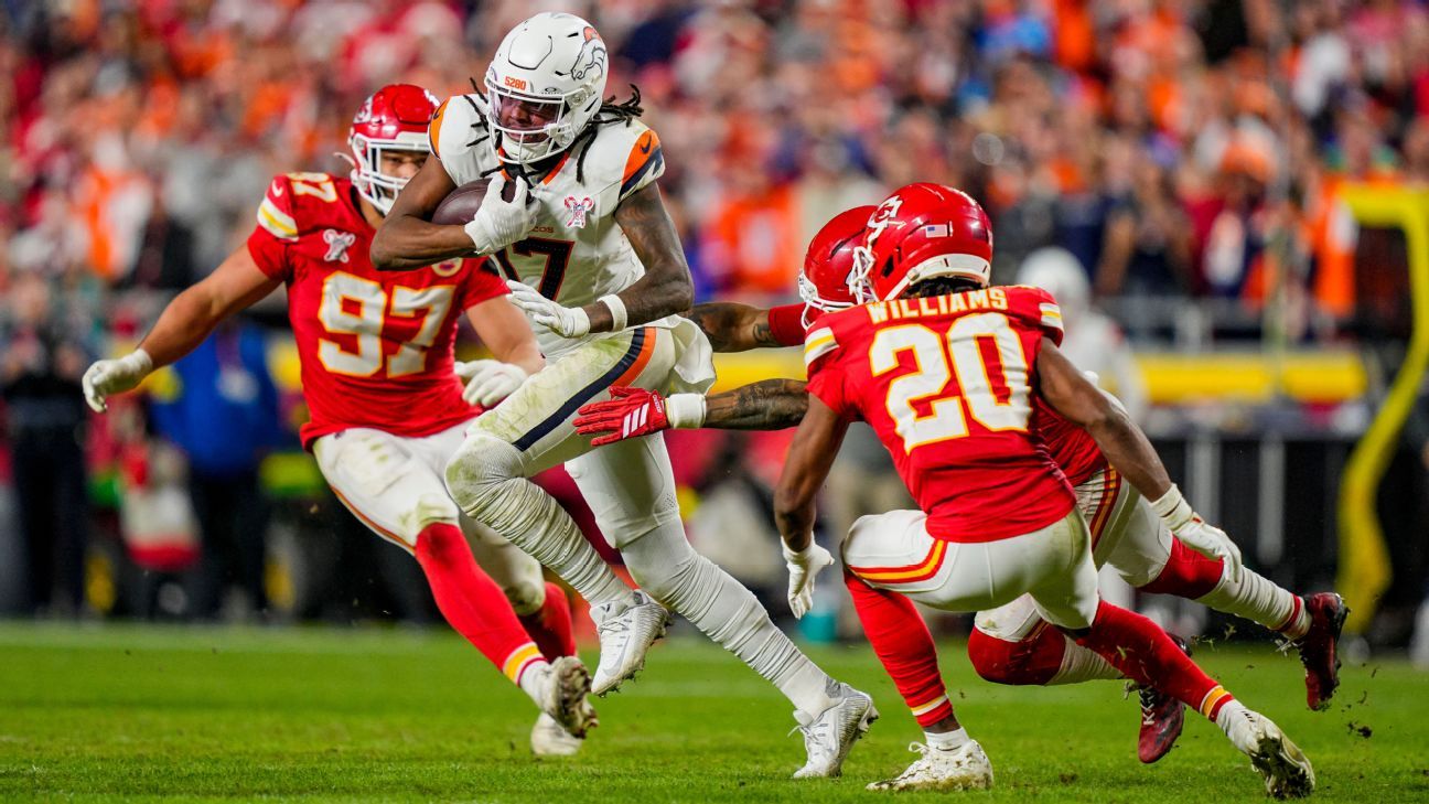 Broncos snap losing streak in Arrowhead with gritty win