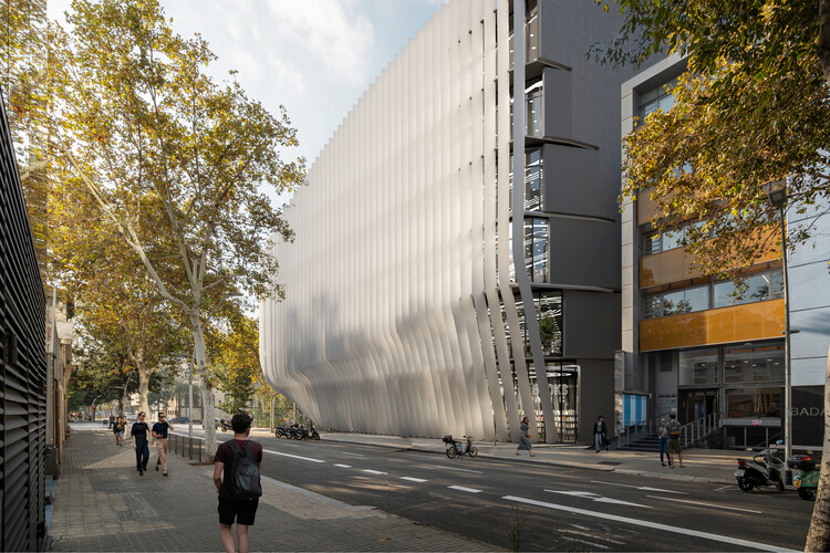 SNOB Architects Designs Contemporary Office Building in Barcelona’s El Raval District - Image 3 of 5