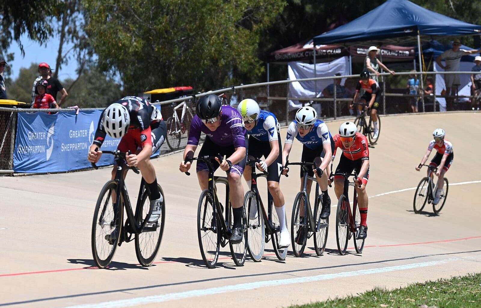 Gallery | Shepparton Cycling Club enjoys a jolly Christmas Track Carnival