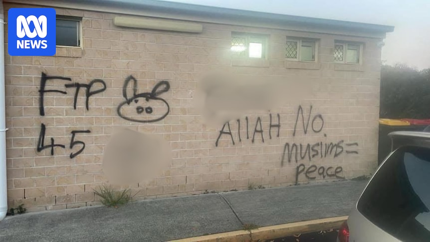 'Retribution' concerns amid surge in Islamophobic attacks after Bondi mass shooting