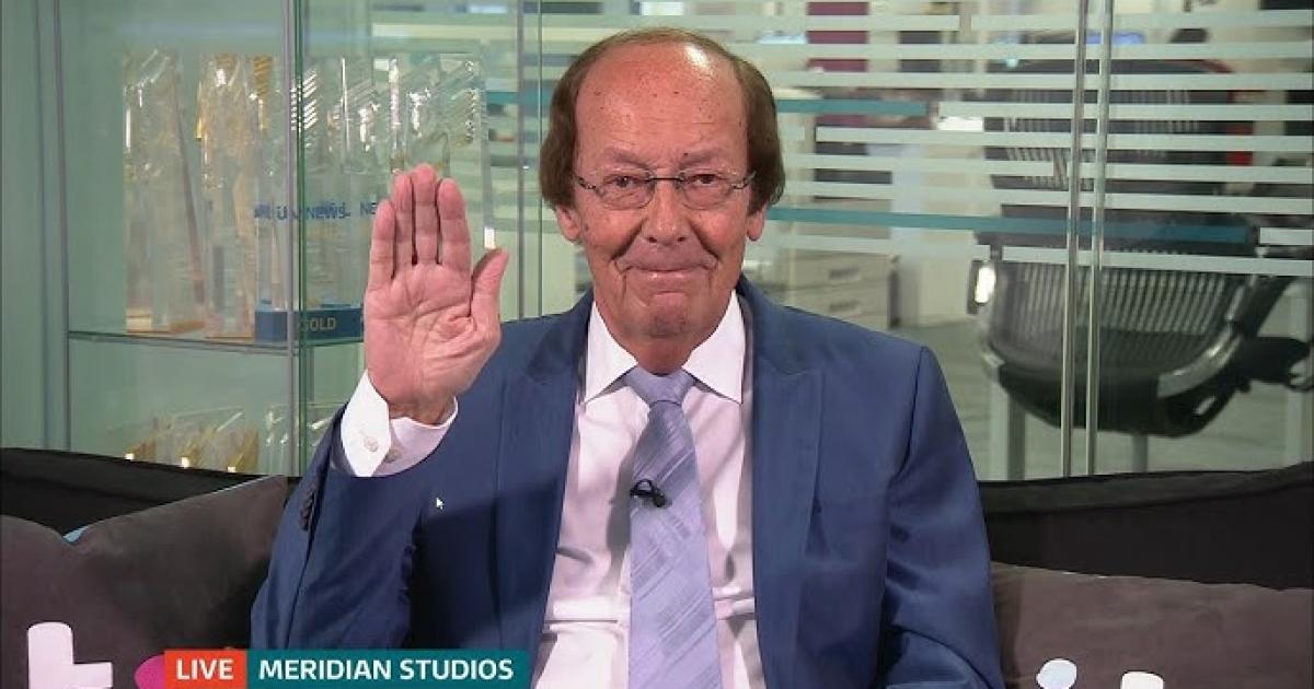 Fred Dinenage returning to radio for Christmas show