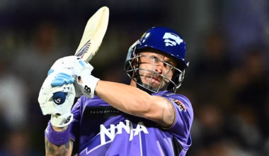 Hobart legend blasts Hurricanes into BBL record books