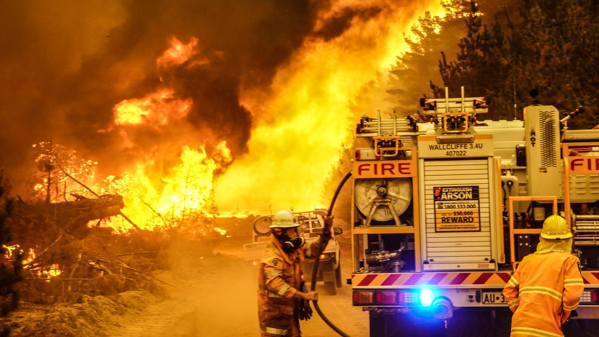 Bushfire alert issued for Boddington town and mine site