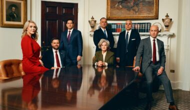 Photographer reveals motive behind Vanity Fair White House portraits - The Independent