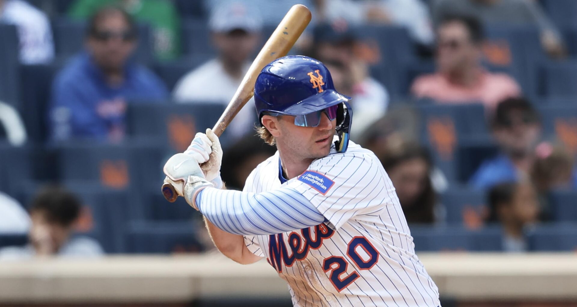 Orioles Post Viral Polar Bear Meme to Announce Pete Alonso's $155M Contract