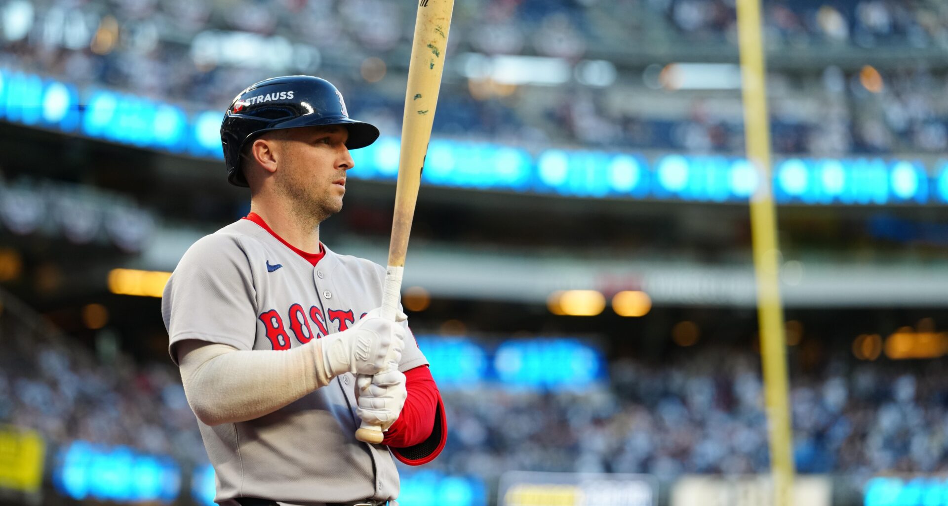 Latest Rumors on Alex Bregman's MLB Free Agency Amid Red Sox, Blue Jays, Cubs Buzz