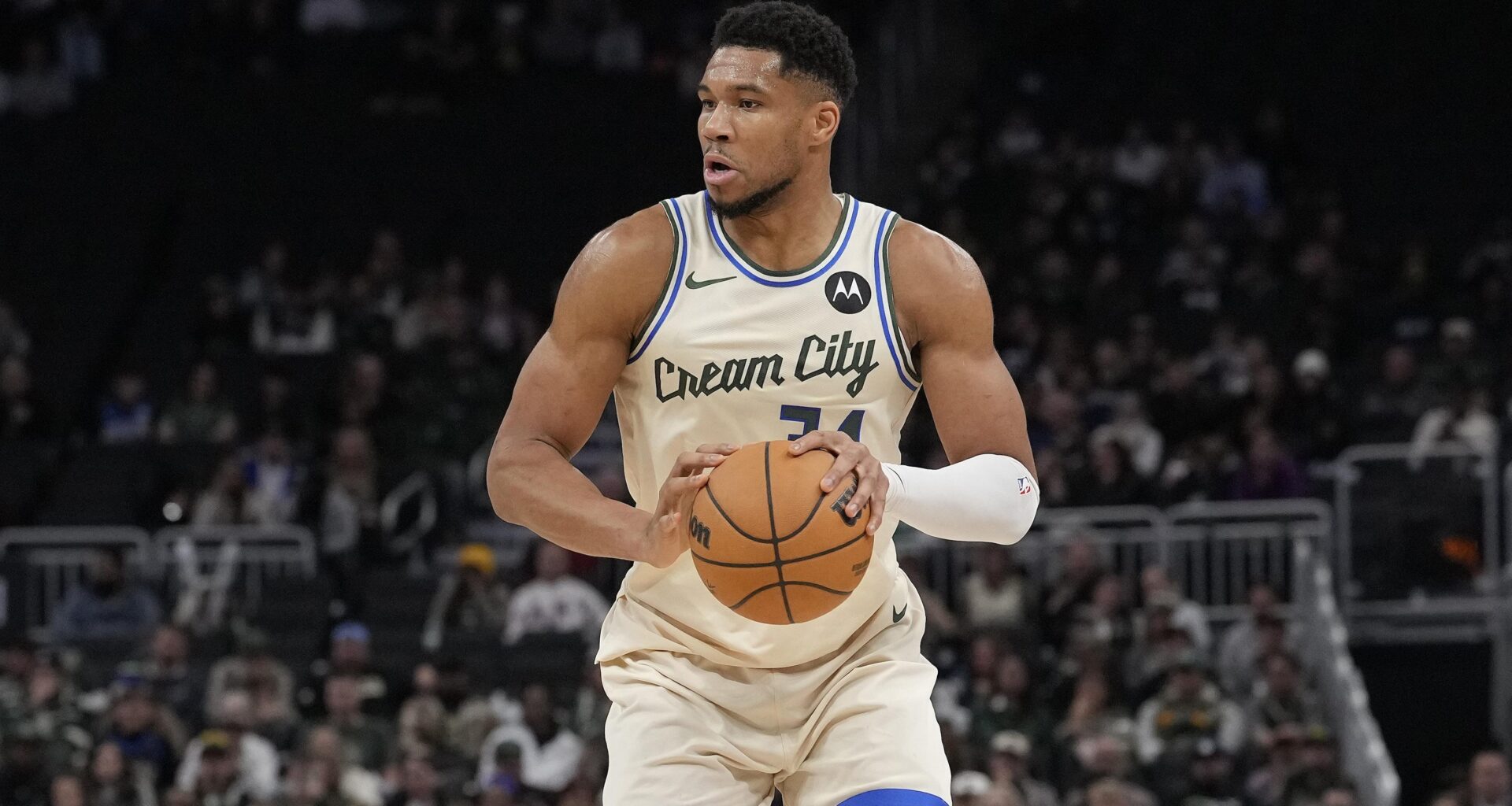 Did Giannis Ask to Be Traded? NBA Insider Dishes on Bucks Rumors amid IG Photo Drama