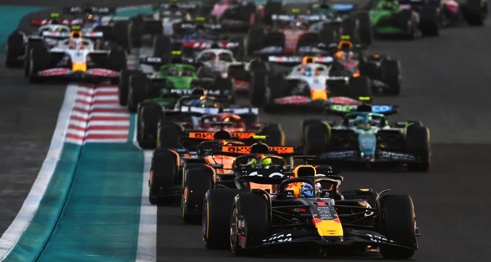 GHOST CAR: How Verstappen made the difference to beat Norris to pole in Abu Dhabi