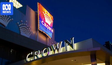 Crown casino workers in Melbourne announce New Year's Eve strike amid wage row