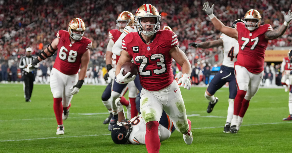 49ers lead Bears 28-21 at halftime