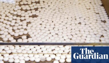 New antibiotics hailed as ‘turning point’ in treating drug-resistant gonorrhoea | Global health