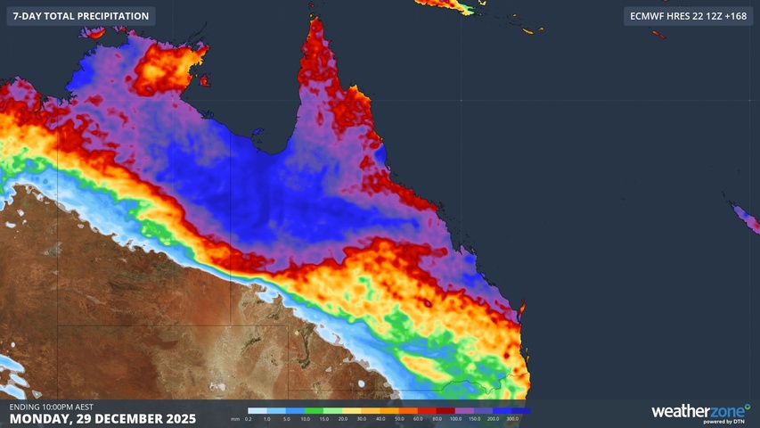 Queensland flood threat looms after Christmas