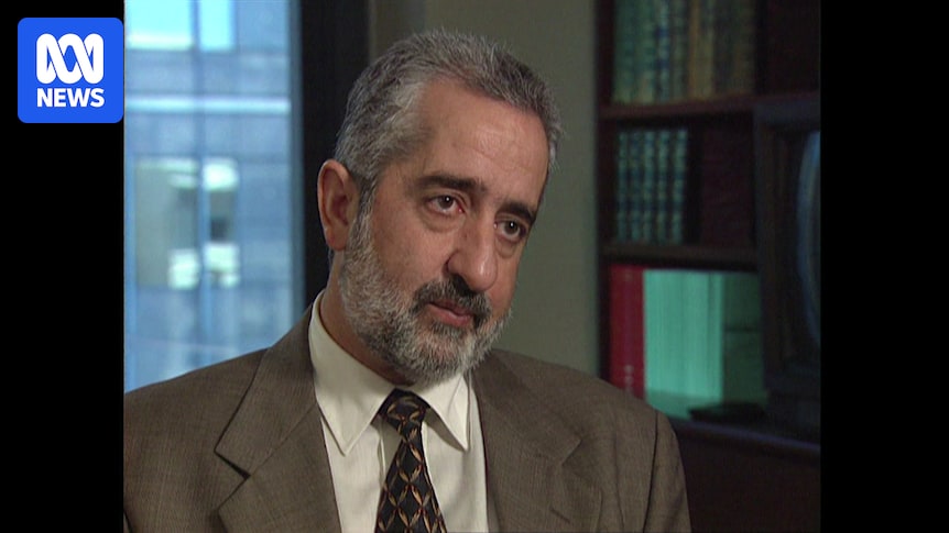 Nick Bolkus, long-time Labor senator and Hawke-Keating-era minister, dies aged 75