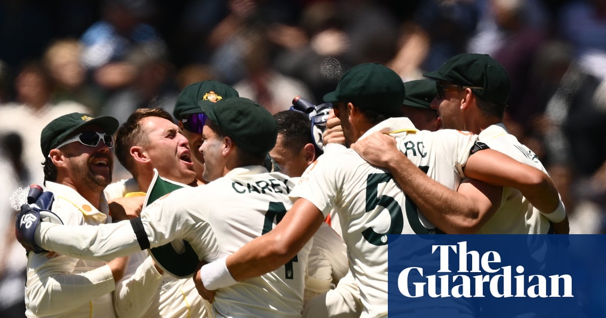 Starc breaks England hearts again as Australia retain the Ashes in tense third Test | Ashes 2025-26