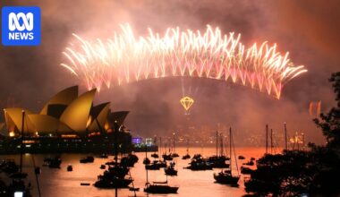 Menorah to light up Sydney Harbour Bridge on New Year's Eve after open letter from Jewish creatives