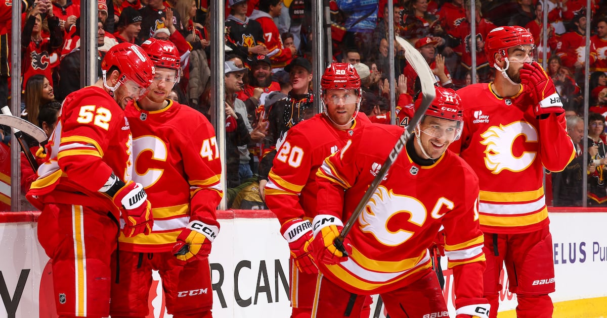 Mikael Backlund scores twice, Calgary Flames beat Vegas Golden Knights