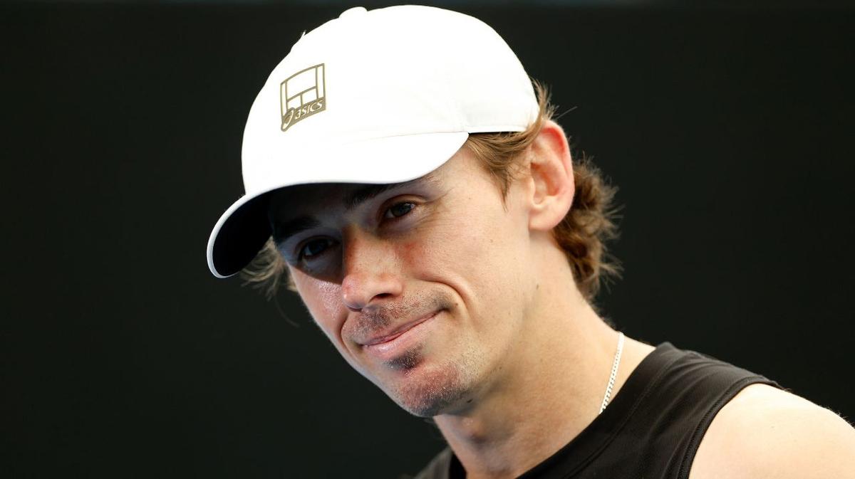 Alex de Minaur announces surprise split with Asics after 11-year association